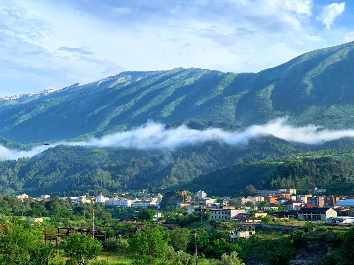 Merly Hotel Përmet Dış mekan fotoğraf