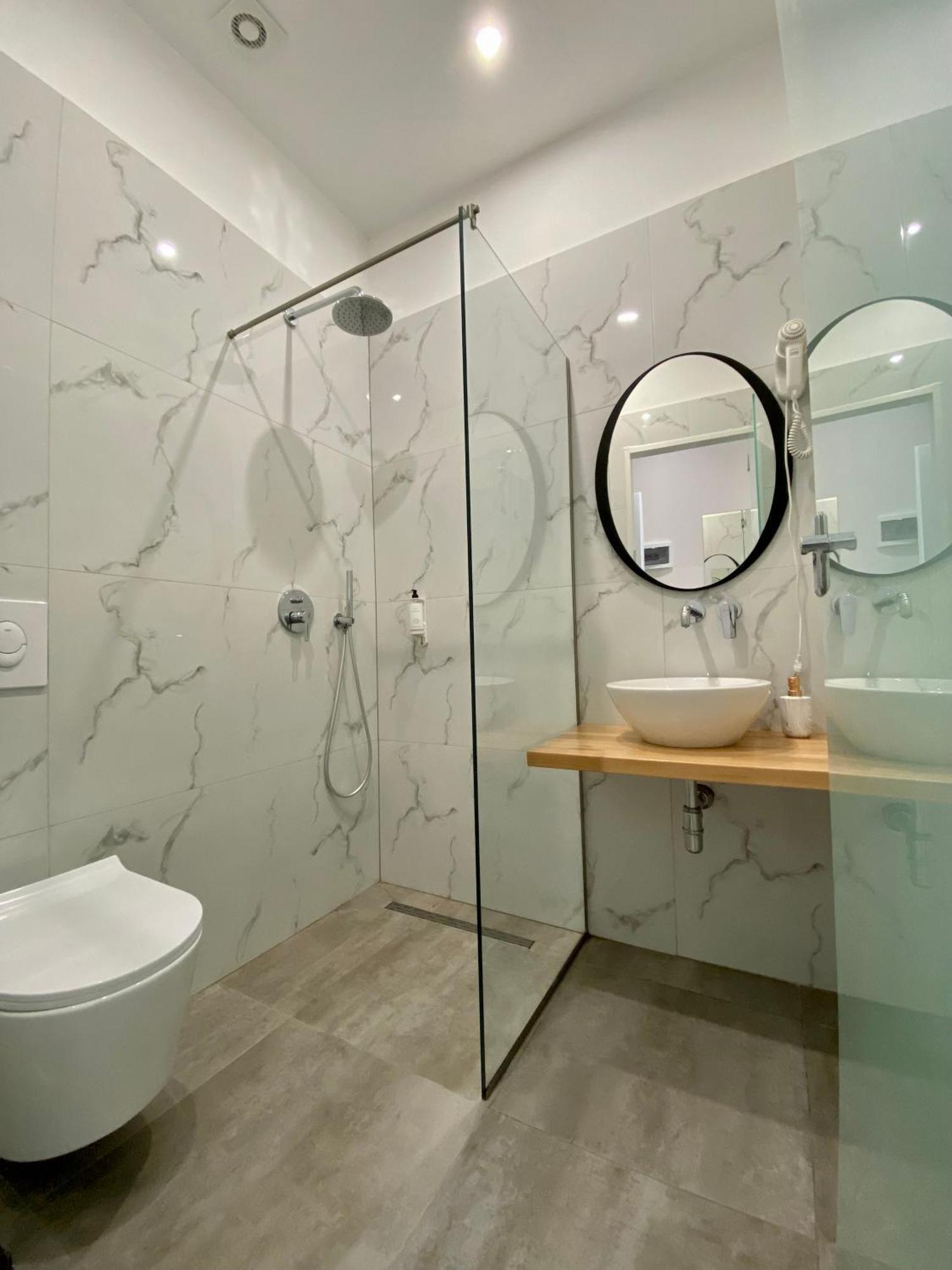 Merly Hotel Përmet Dış mekan fotoğraf